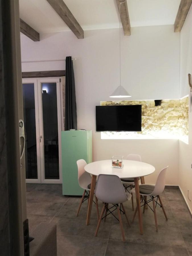 Cavour 45 - Ortigia Apartments Syracuse Bagian luar foto